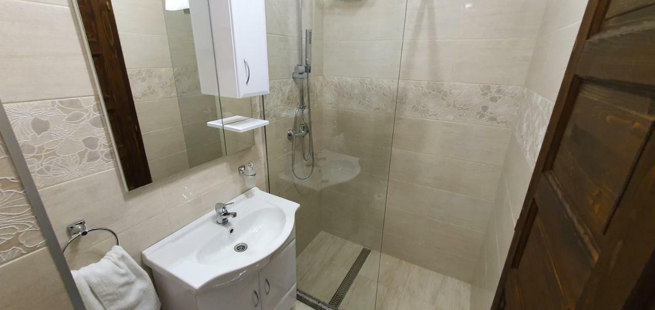 Vásárosnamény Kovacs Hotel Superior מראה חיצוני תמונה