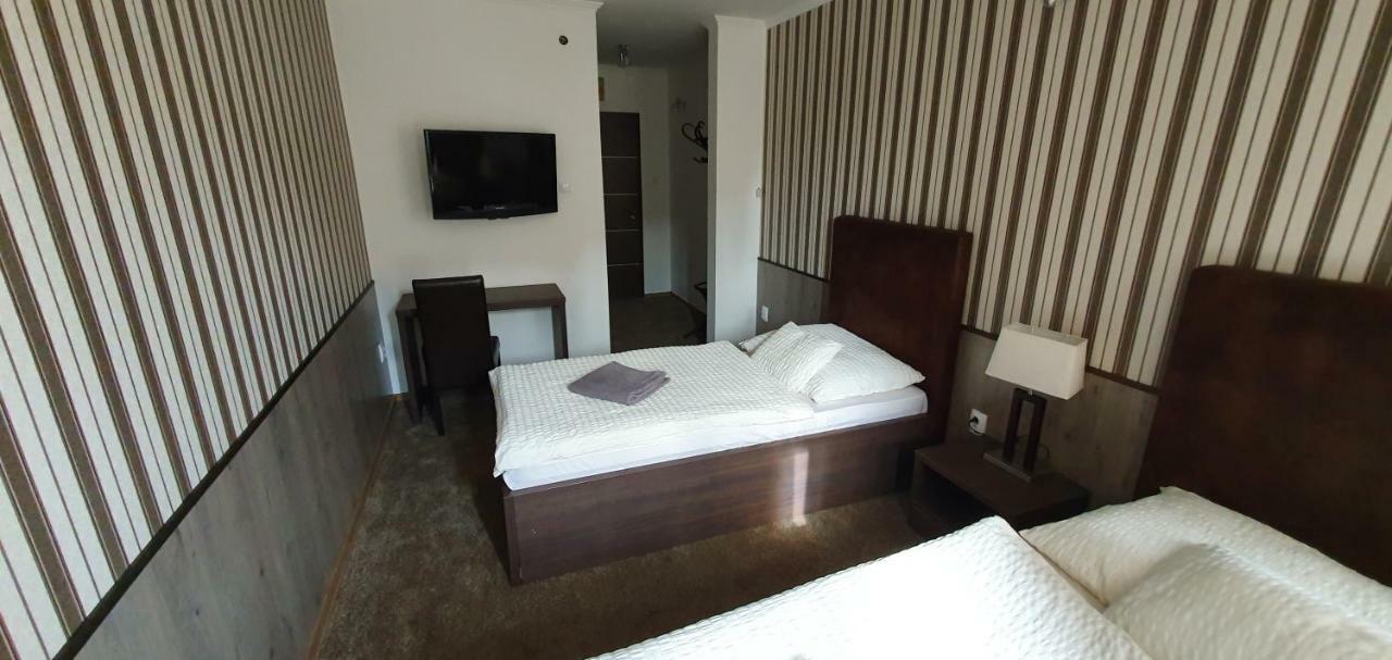 Vásárosnamény Kovacs Hotel Superior מראה חיצוני תמונה